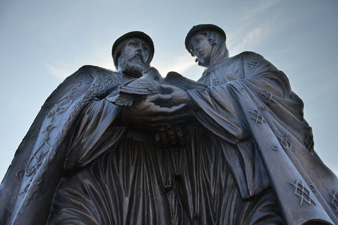 Памятник Петру и Февронье Южный федеральный округ город Астрахань